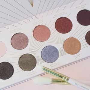 Luxie Radiant Eyeshadow Palette.